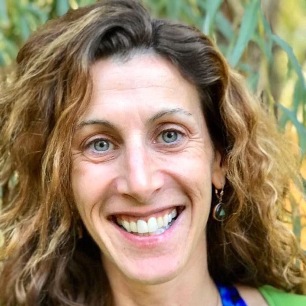 Meet your Posher, Hallie